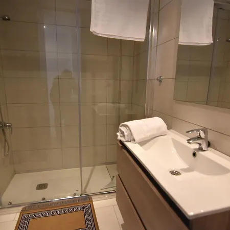 Rnet - Symar - Apartment Roses